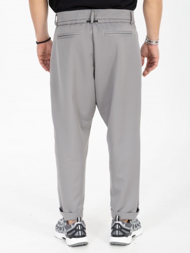 New pick-up in men's trousers in casual and modern style by