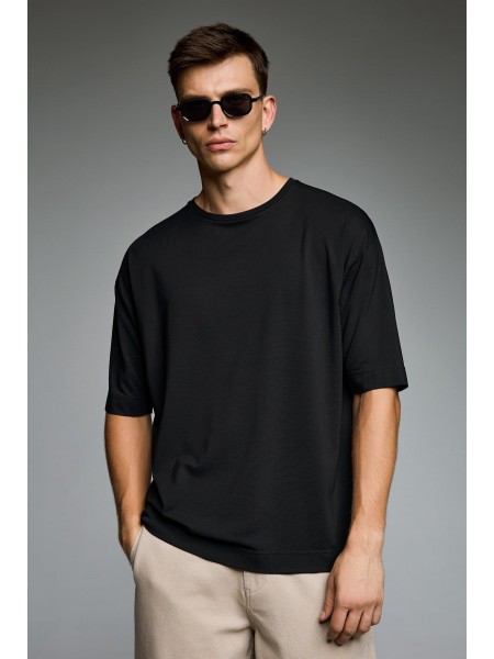 DIVERSE T-shirt 23047-289-452 Black DIVERSE - 1